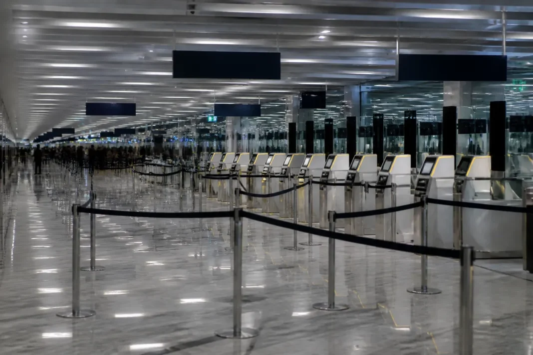 Sistemul biometric EES al UE, dezactivat în aeroporturi când cozile devin prea lungi