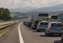 Trafic intens după weekendul de Sfânta Maria pe DN1, A2, DN39 și DN7 Trafic intens după weekendul de Sfânta Maria pe DN1, A2, DN39 și DN7